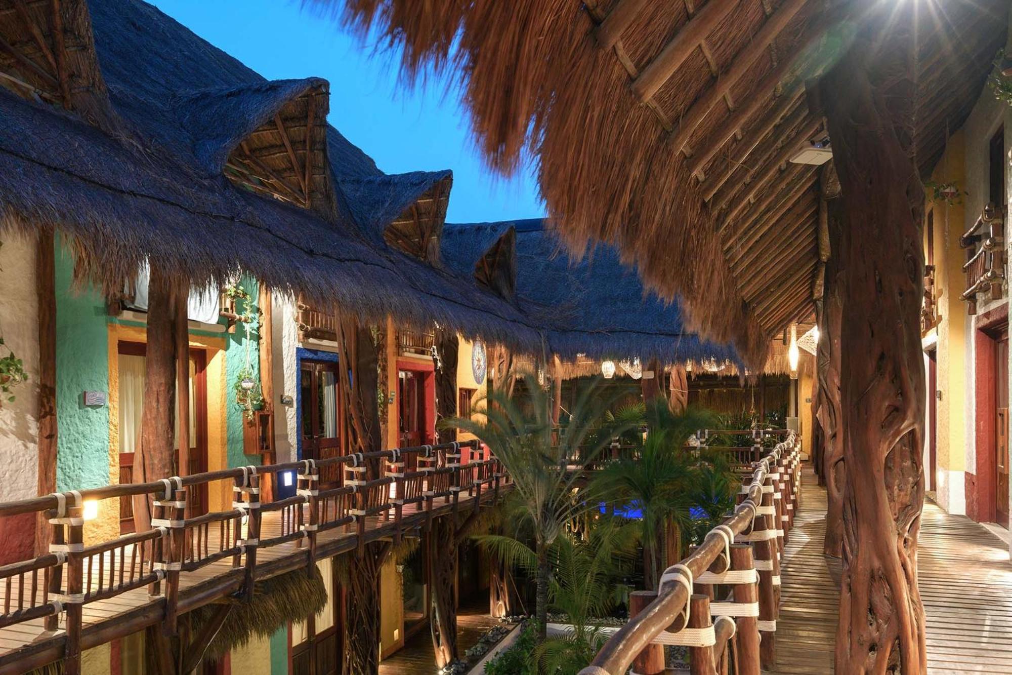 Exe El Pueblito Hotell Isla Holbox Exteriör bild