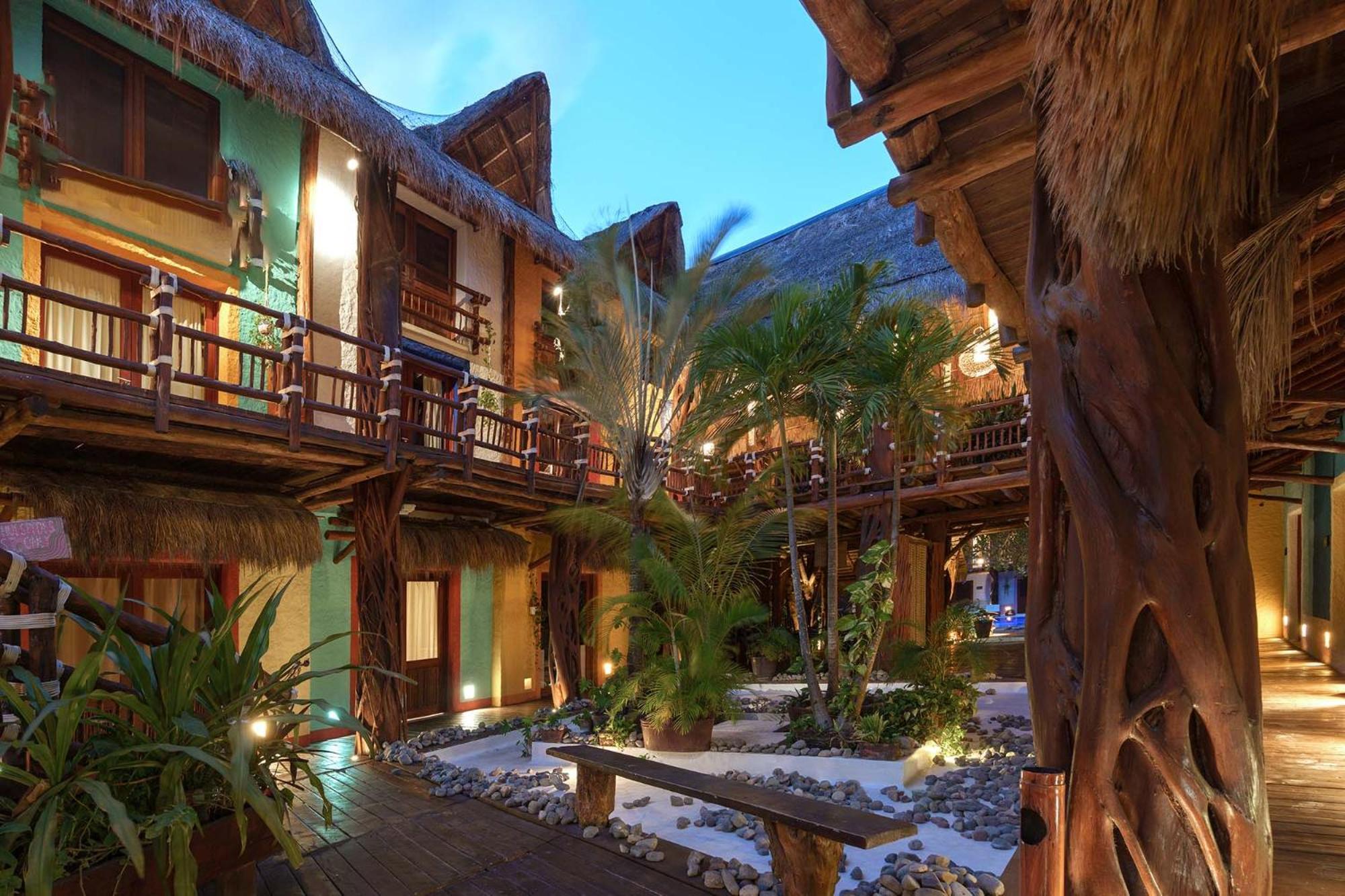 Exe El Pueblito Hotell Isla Holbox Exteriör bild